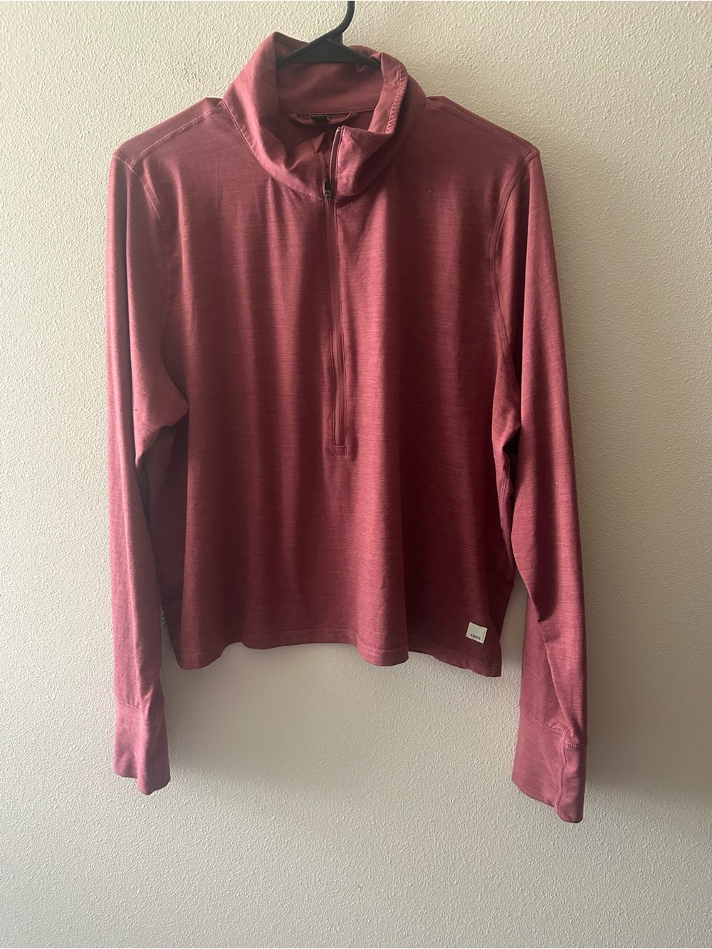 Vuori crescent half zip pullover sweatshirt pink rose best fits a large - Picture 3 of 7